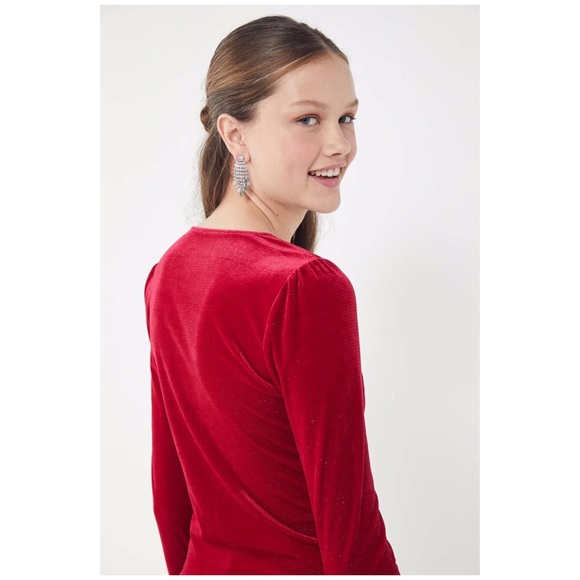 UO Bree Velvet V-Neck Long Sleeve Top - Picture 2 of 8